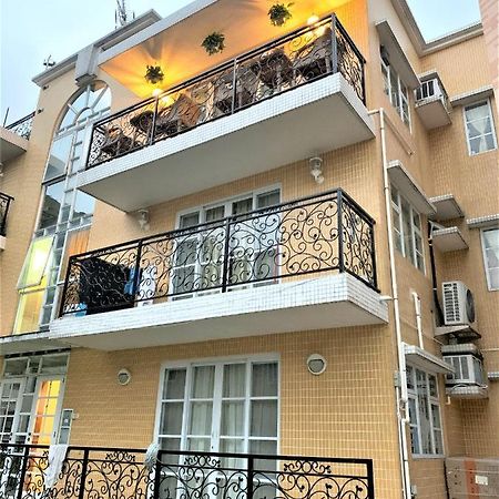 Mtr Tung Chung Near Airport Apartment, City Getaway, Pa Mei Village Tung Chung Hongkong Exterior foto